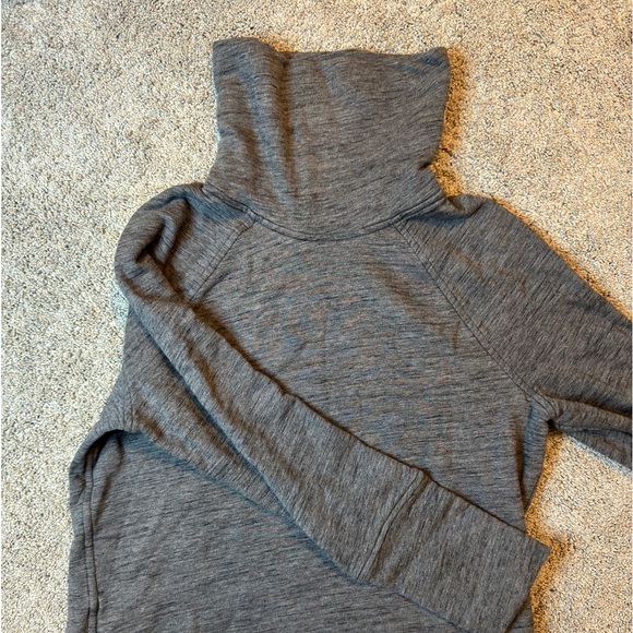 Lululemon Women's Heathered Core Dark Grey To You Tunic - Picture 6 of 10